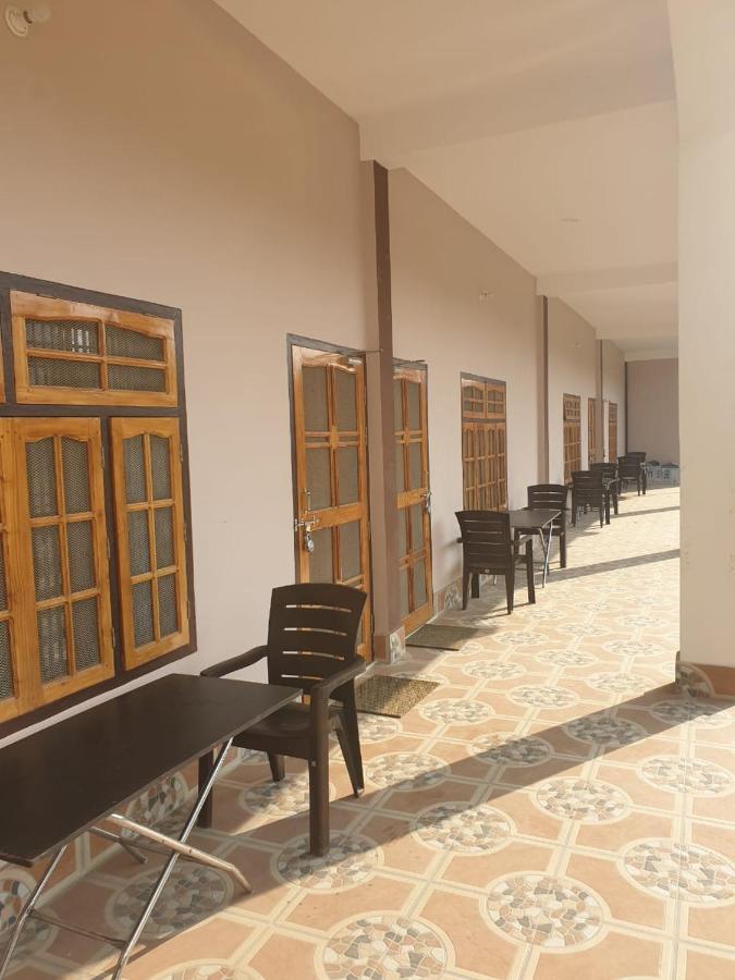 Jp International Naimisharanya Exterior foto
